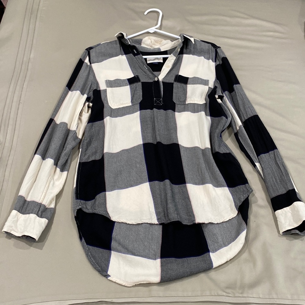 Universal thread, size small, super soft plaid shirt, long